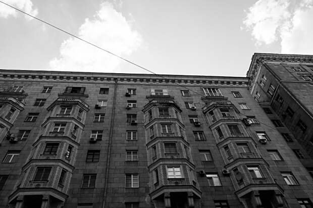 Пороги в сталинках старой постройки делались, чтобы в комнатах сохранялось тепло / Фото: skyscrapercity.com