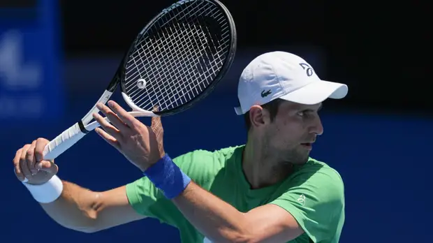 После скандальной депортации из Австралии Джокович приехал на турнир в Дубае