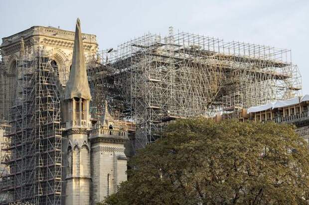 Франция официально пригласила российских экспертов восстанавливать Нотр-Дам