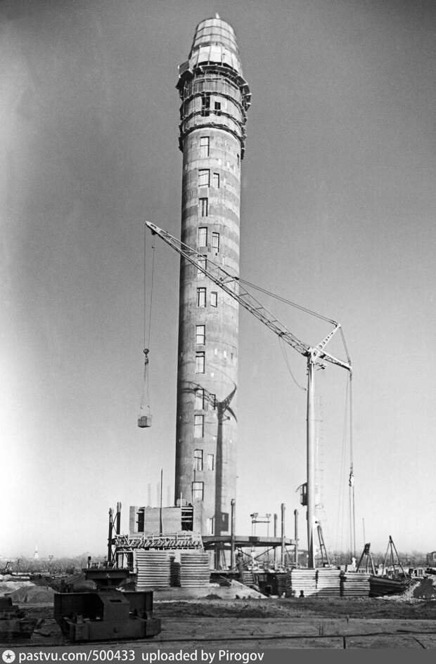 Строительство Останкинской телебашни, 1963. С сайта www.pastvu.com.