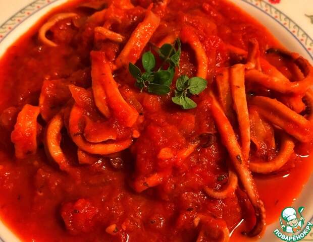 Кальмары в томатном соусе