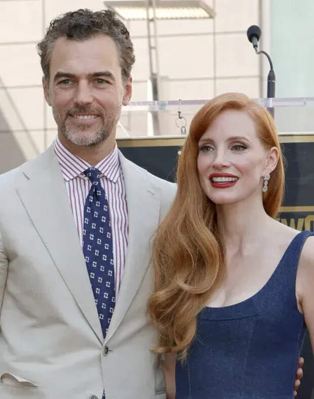 Джессика Честейн с мужем