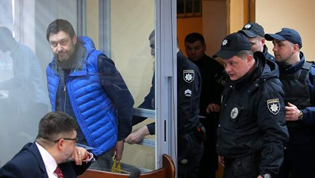 Суд над Вышинским. «Обвинения – бред собачий», утверждает подсудимый