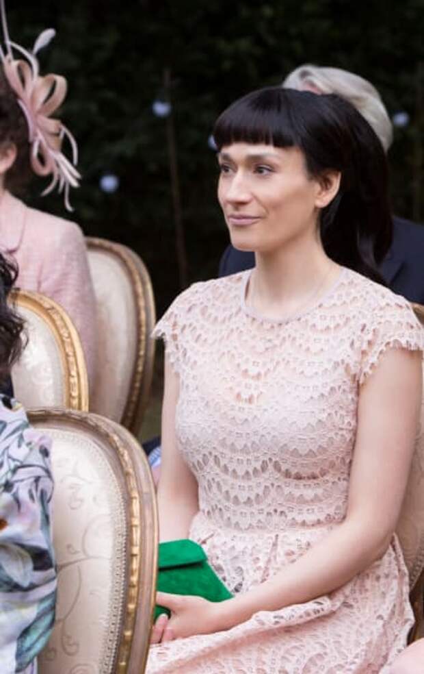 Claire At The Wedding - Fleabag