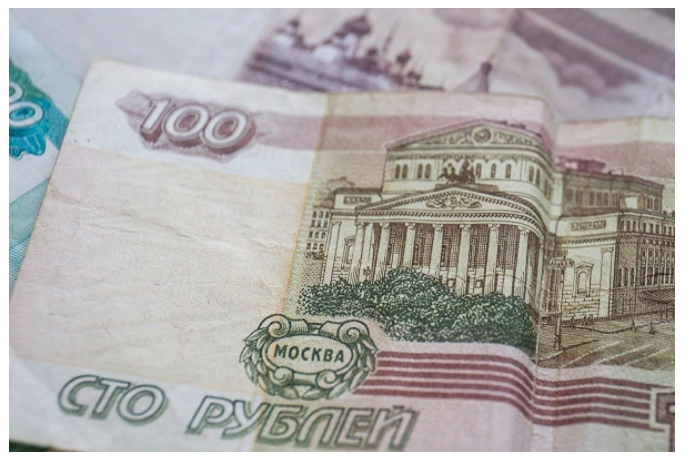 Российский рубль за 30 лет ослаб в 40 000 раз, подсчитали аналитики