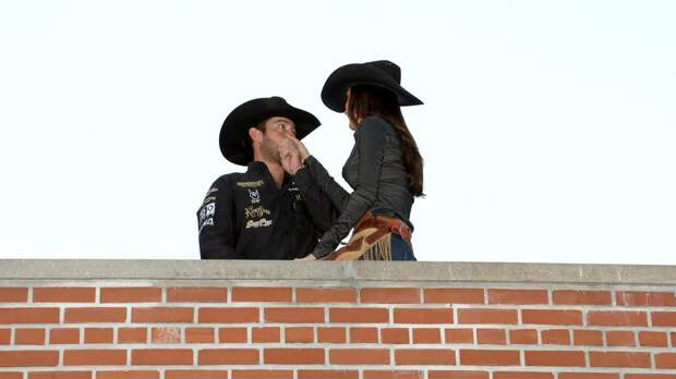 Экс‑бойфренда Беллы Хадид арестовали в Техасе в нетрезвом виде