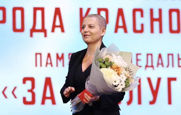 Борющаяся с раком Симоньян ответила на критику внешнего вида