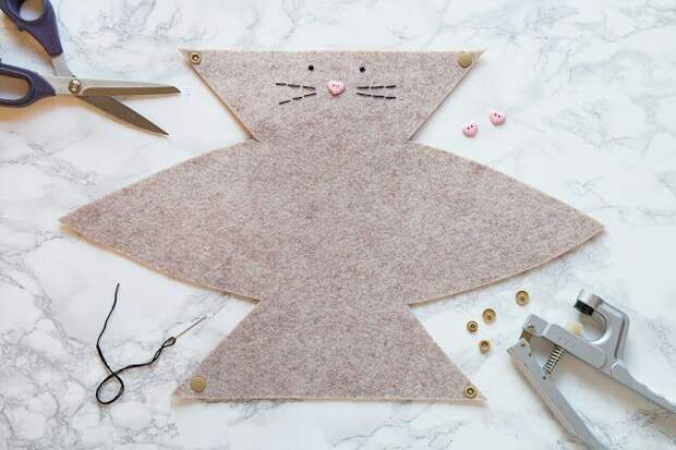 Фетровый сервированный заяц (Diy)