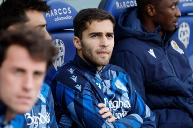 Руководство испанского «Реал Сосьедад» исключает уход россиянина Захаряна