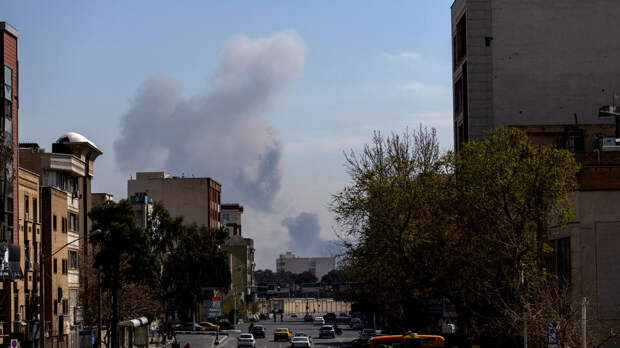 Бывшие дипломаты-ближневосточники призвали к прекращению конфликта вокруг Ирана