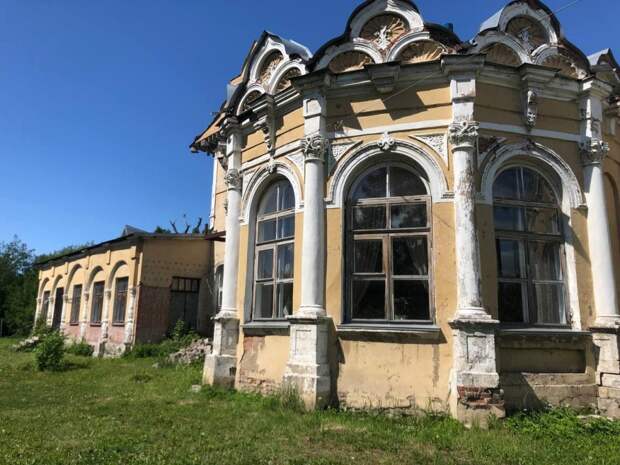 Фотокадр: здание усадьбы Алтуфьево впечатляет даже в нынешнем виде