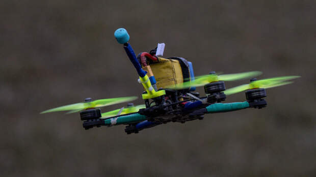 В Курской области эвакуировали 250 человек из-за упавшего во дворе беспилотника