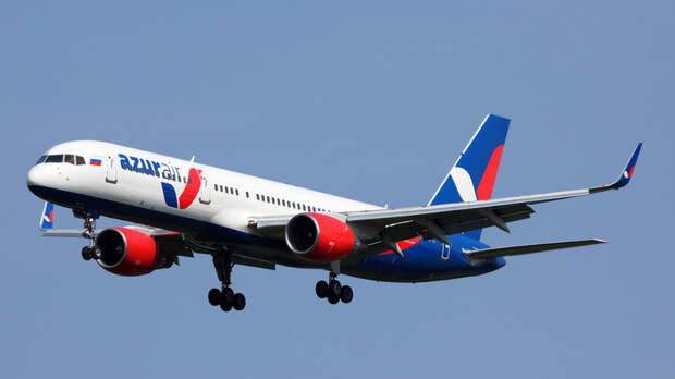 Самолёт рейса Нячанг — Иркутск готовится к незапланированной посадке в Ханое