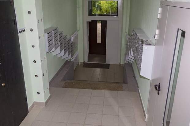 Наведен порядок в подъезде 16 корпуса 1126 в Силино Наведен порядок в подъезде 16 корпуса 1126 в Силино