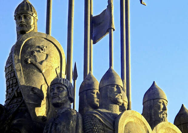 хоровод людей в национальных. плакат дружба народов мир дружба ссср. древняя русь славяне земледелие. мордва и чуваши.