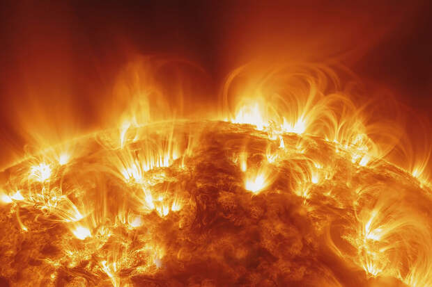 Spaceweather: на Солнце подряд произошли выбросы X- и M-класса