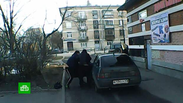 Задержанного экс-полицейским автоподставщика судят в Петербурге