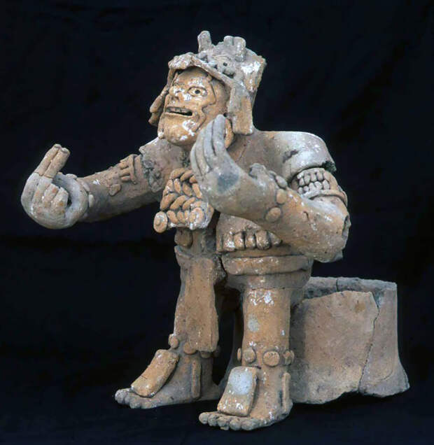 Глиняная статуэтка, найденная при раскопках города Сакпетен. itzaarchaeology.com - Тайясаль 1524–1624: последний оплот майя | Warspot.ru