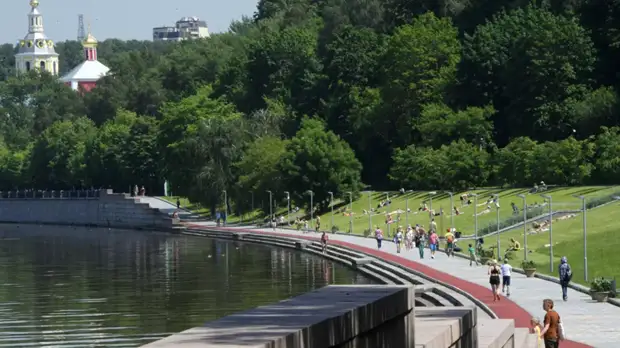 Гидрометцентр предупредил о сильной жаре в ряде регионов