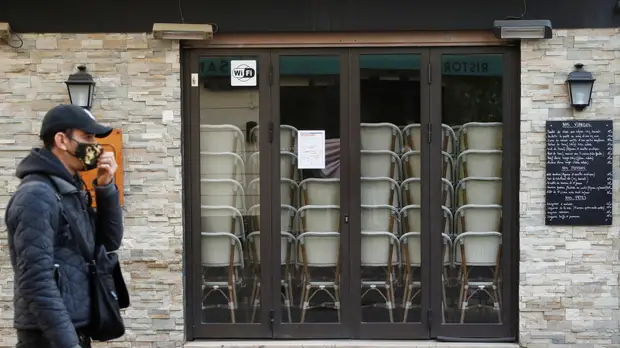 Во Франции за сутки COVID-19 выявили у 13 563 человек