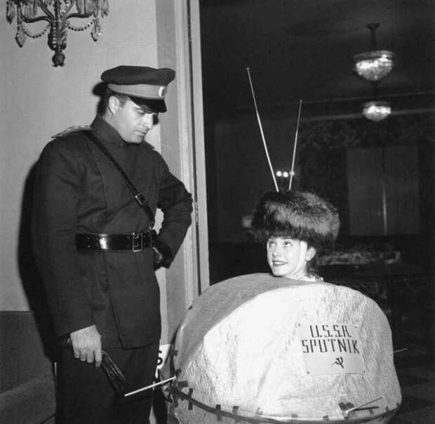 Хеллоуин-вечеринка в Лос-Анджелесе. 1957 год