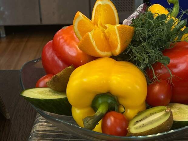 Тулякам рассказали, какие сезонные фрукты и овощи стоит включить в рацион в июне