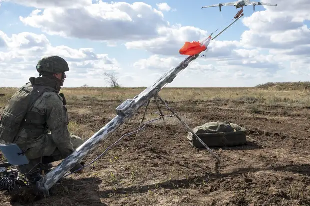 Baza: Взрывы на нефтебазе под Брянском произошли из-за ударов беспилотников ВСУ