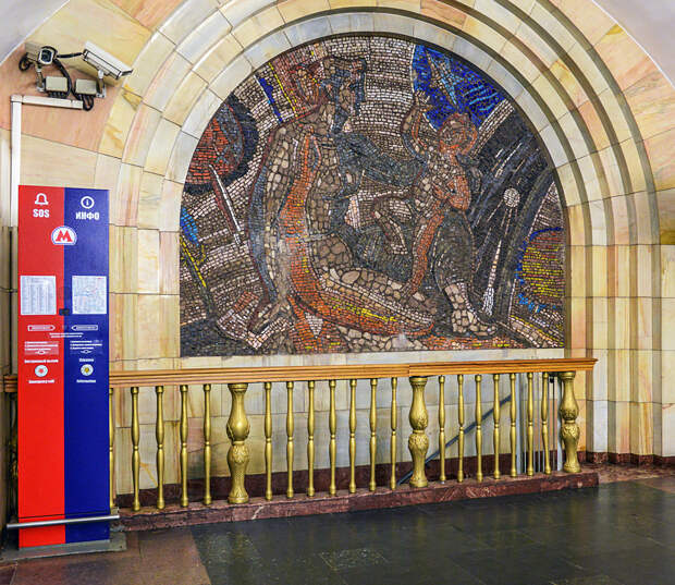 10 самых красивых мозаик московского метро (ФОТО)