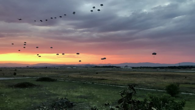 О нарастании военной угрозы на западных границах