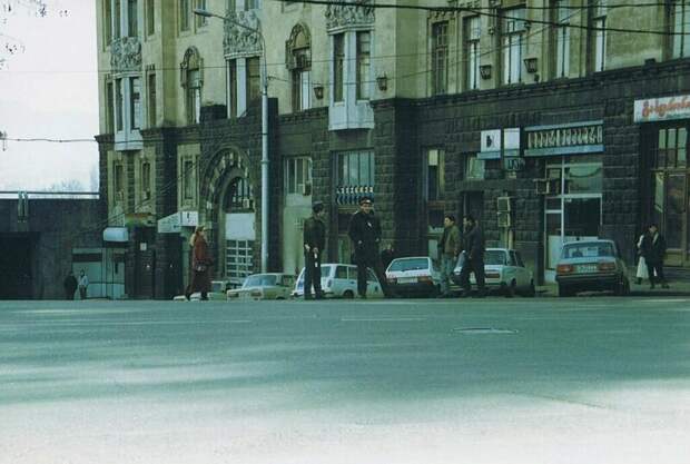 СНГ в девяностые 90-е, город, девяностые, история, снг, улица, эстетика