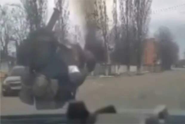 Разговор летчика ВСУ с российскими бойцами под Киевом в первые дни СВО попал на видео