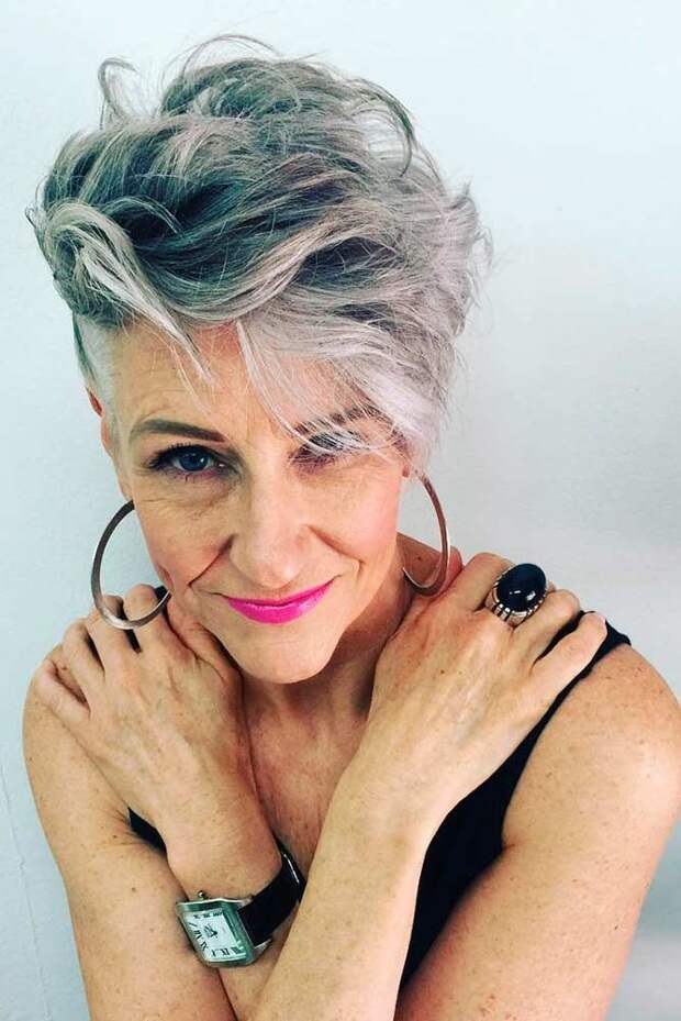 Причёски для женщин старше 50 лет фото 12