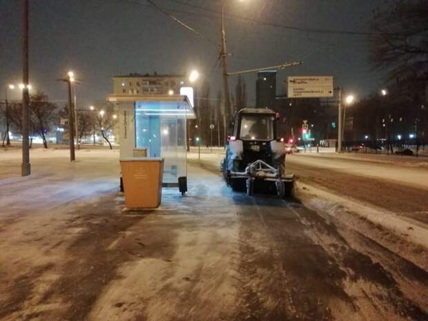 Уборка снега. Фото: ГБУ «Жилищник Южнопортового района»