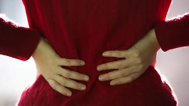 Геронтолог Хавинсон рассказал, к каким специалистам обращаться при болях в пояснице