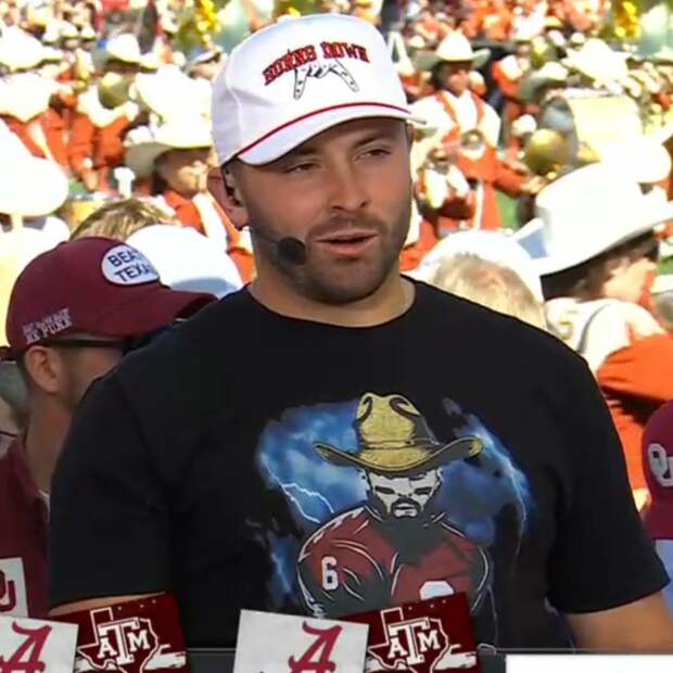 Baker Mayfield Horns Down