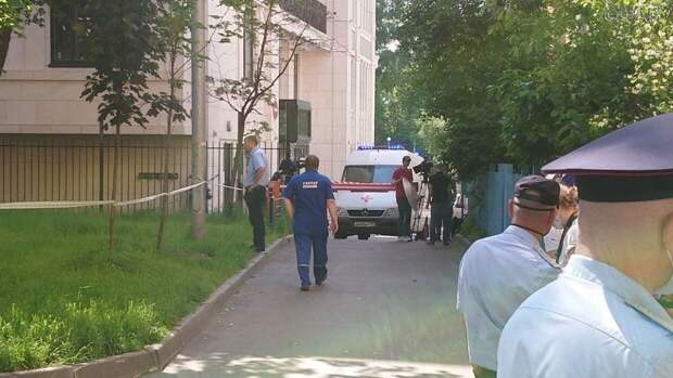 Полиция оцепила дом Ефремова в Москве
