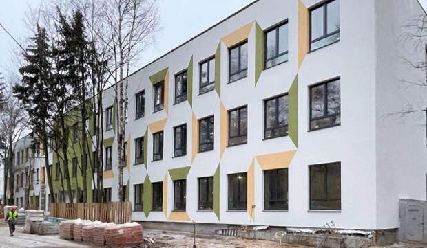 Собянин: Более 20 тыс. московских школьников обучаются в кадетских классах