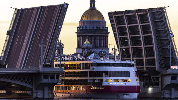 Красиво плывем: что ограничивает рост рынка речных круизов в России