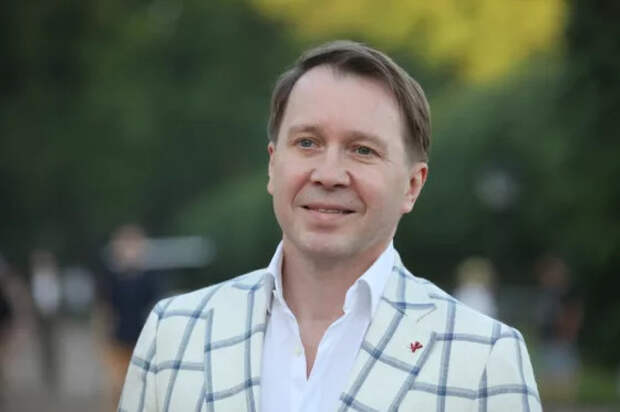 Народный артист РФ Евгений Миронов был экстренно оформлен в стационар