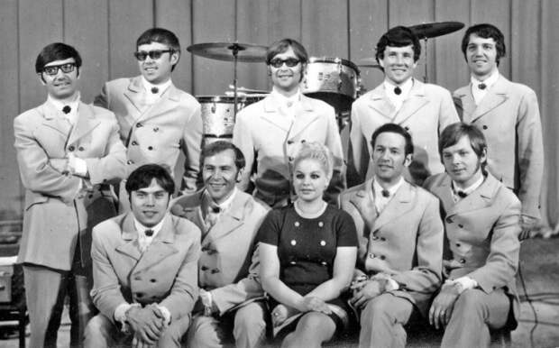 А любовь у нас была с тобой не длинной