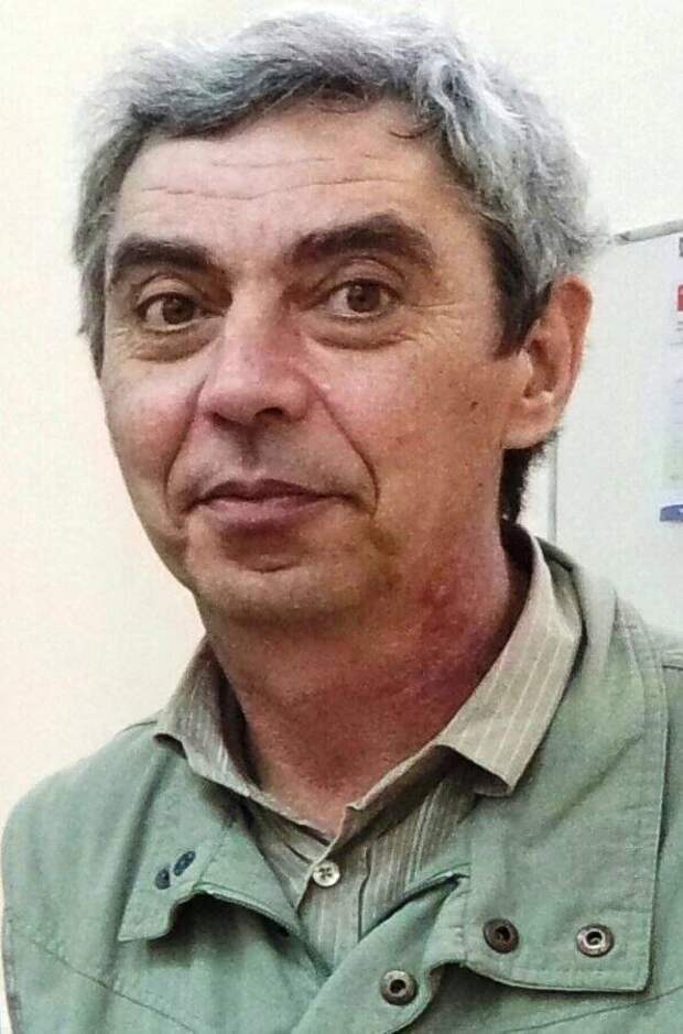 Ельцин был самым непопулярным президентом России (Медведев, конечно, тоже знатно покуролесил, но под чутким управлением Путина, и более таких рискованных ходов Владимир Владимирович не совершал).-7