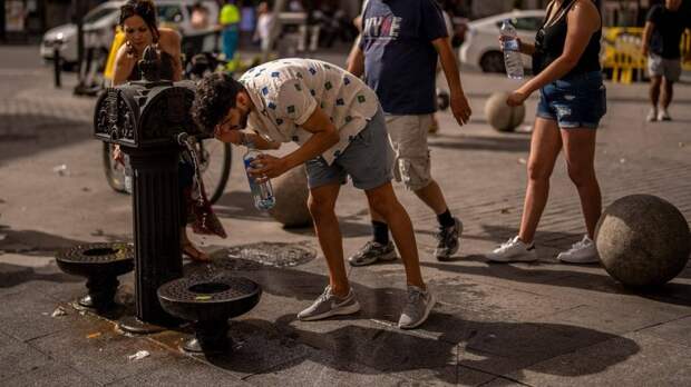 Туристы в Таиланде столкнулись с беспрецедентной жарой и грозами