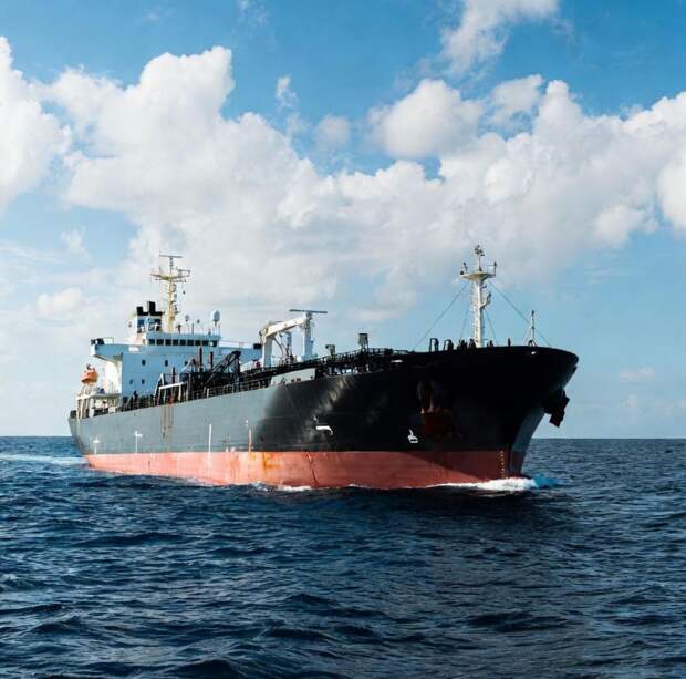 Интенсивность судоходства через Ормузский пролив достигла максимума с начала конфликта