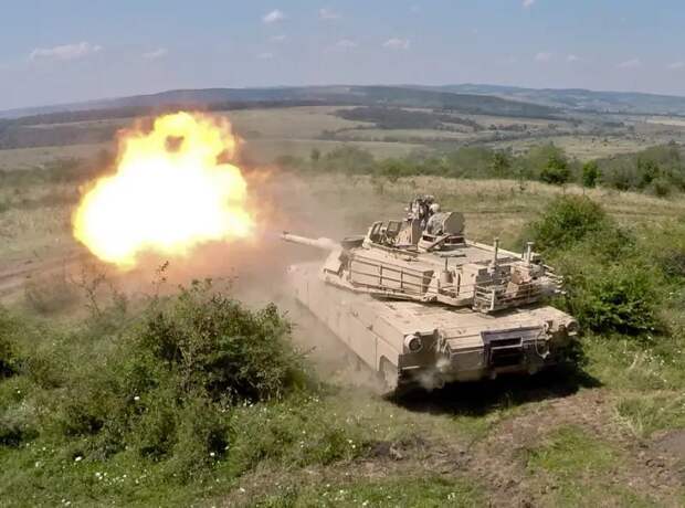 Опубликованы кадры уничтожения очередного американского танка Abrams ВСУ