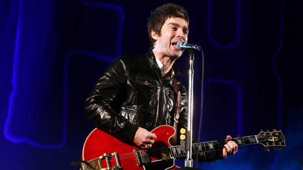 Музыкальная реликвия Oasis: гитару лидера группы продадут на аукционе в США