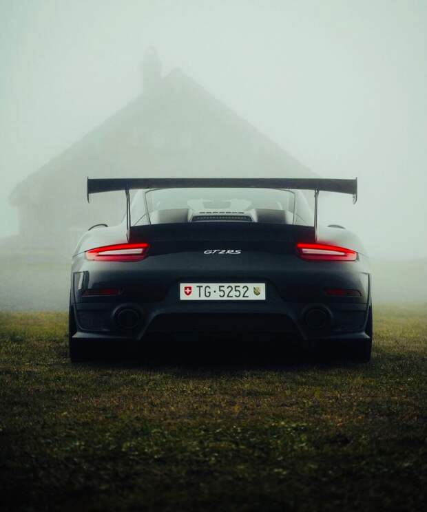 Porsche 911 GT2 RS 19 млн. ₽, на что способна эта машина?