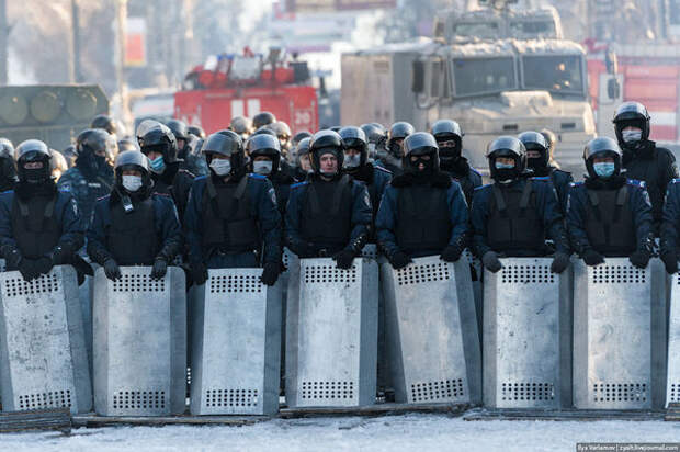 Сотрудники полиции Украины в Киеве. 2014. Фото: Илья Варламов