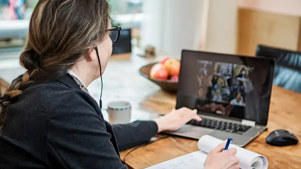 Мишустин призвал перевести часть работников на удалённый режим работы