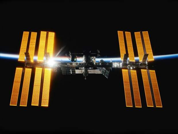 Выход в открытый космос на МКС отменен из-за проблемы со скафандрами