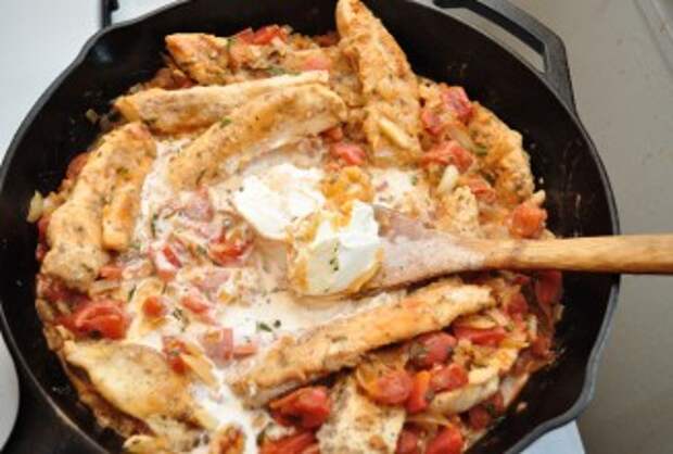 Паста с курицей в сливочном соусе - приготовление